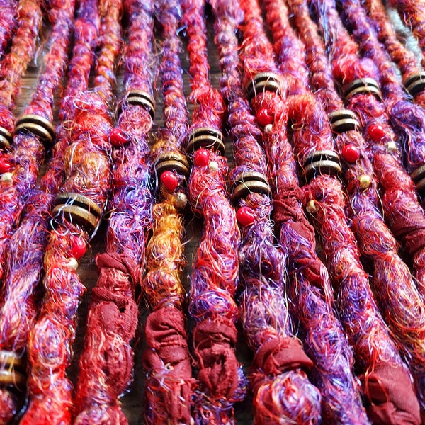 SE(single ended) Skeksis dreads , orange dreads, red dreads, purple dreads, the dark crystal, wooden beads, halloween, seed beads