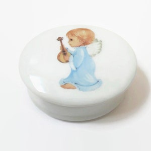Customizable porcelain box the blue angel