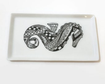 PLATEAU PORCELAINE l'hippocampe noir et blanc