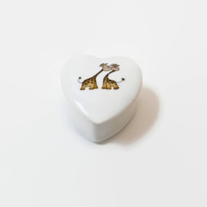 Giraffes baby tooth box