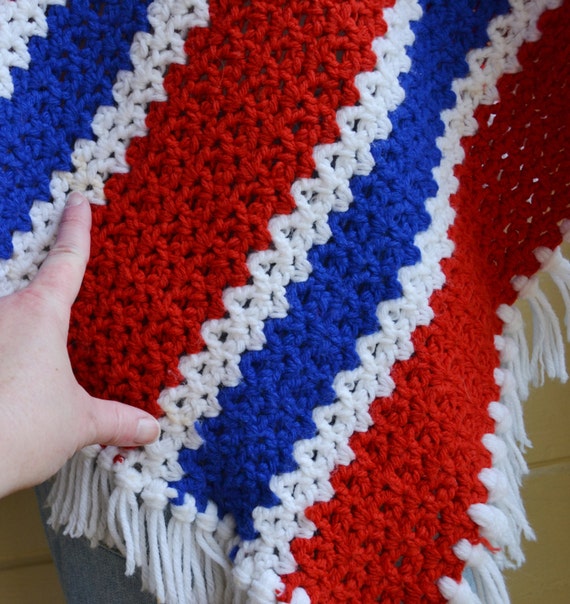 Vintage Afghan Blanket Poncho Knitted Red White a… - image 4