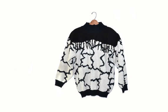 Vintage Southwestern Cow Print Sweater Black and W