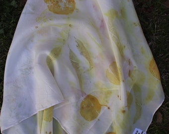 Eucalyptus Naturally Dyed Silk Scarf, Green Leaf Dyed Play Silk, Botanical Habotai Silk Scarf, Waldorf Toy, Eco Print Silk