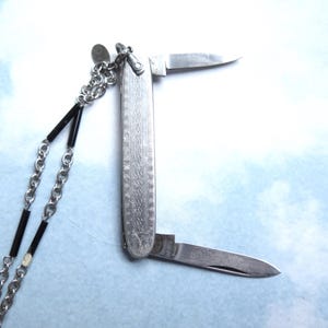 Latama Knife Necklace ~ Vintage Parklane Chain