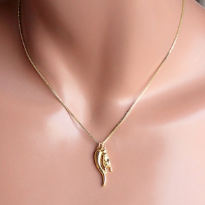 Gold Mano Cornuto Hand Horn Charm Necklace Gold Hand Women Gold Box Chain Italian Pride Protection Double Charm Cornicello Jewelry