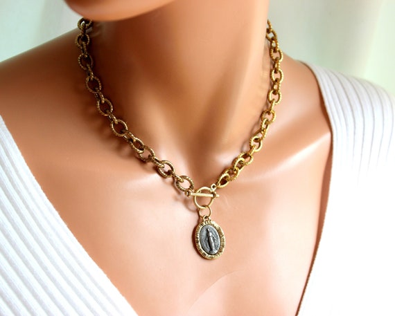 Antique Gold Mary Miraculous Medal Choker Necklace Women Thick Steel Chain Necklaces Catholic Jewelry Gift Toggle Front