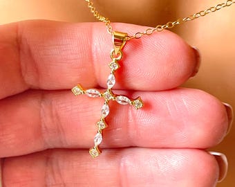 Collar con dije de cruz chapado en oro de 14 quilates: joyería cristiana con circonita cúbica, cadena tipo cable