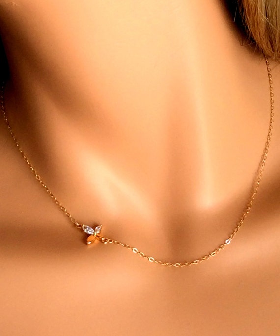 Side Way of Butterfly Necklace Side Way of Butterfly Necklace