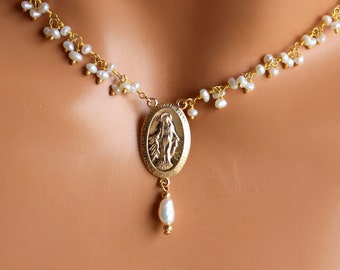 Gold Miraculous Medal Choker Pearl Cluster Collar 14k Gold Filled Bridal Jewelry Gift for mom, Catholics Mary Charm Elegant