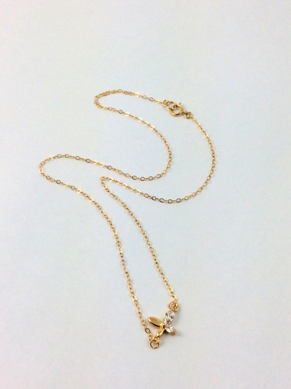 Side Way of Butterfly Necklace Side Way of Butterfly Necklace