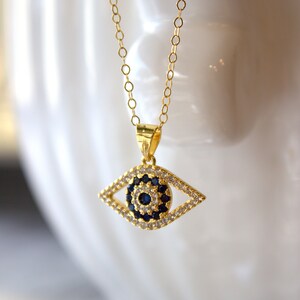 Gold Evil Eye Necklace Women Gold Eye Charm Necklaces Simple Protection Jewelry 14k Gold Filled Evil Eye Pendant Protection Women Girls
