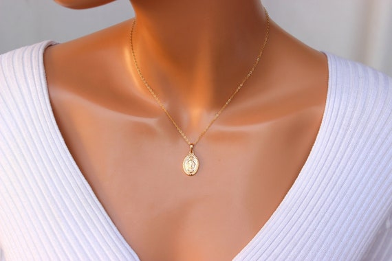Gold Miraculous Charm Necklace Medium Virgin Mary Oval Pendant Simple Necklaces Women Religious Catholic Gift