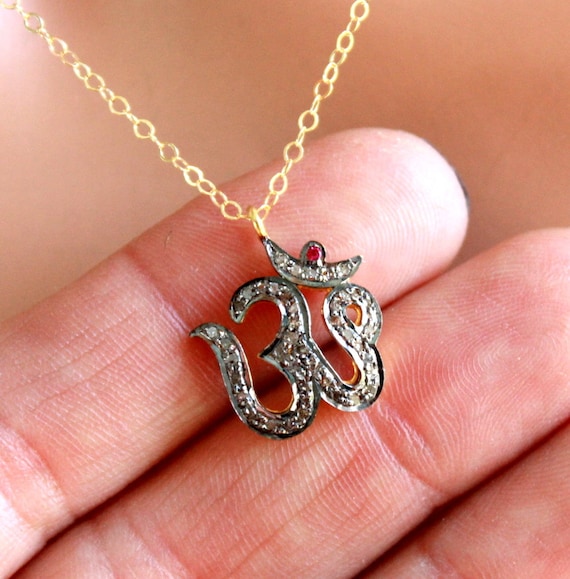 Pave Diamond Ohm Pendant Necklace Ruby Gold Filled Vermeil Om Charm Two Tone Jewelry High Quality Charm Women Yoga Budhism Gift