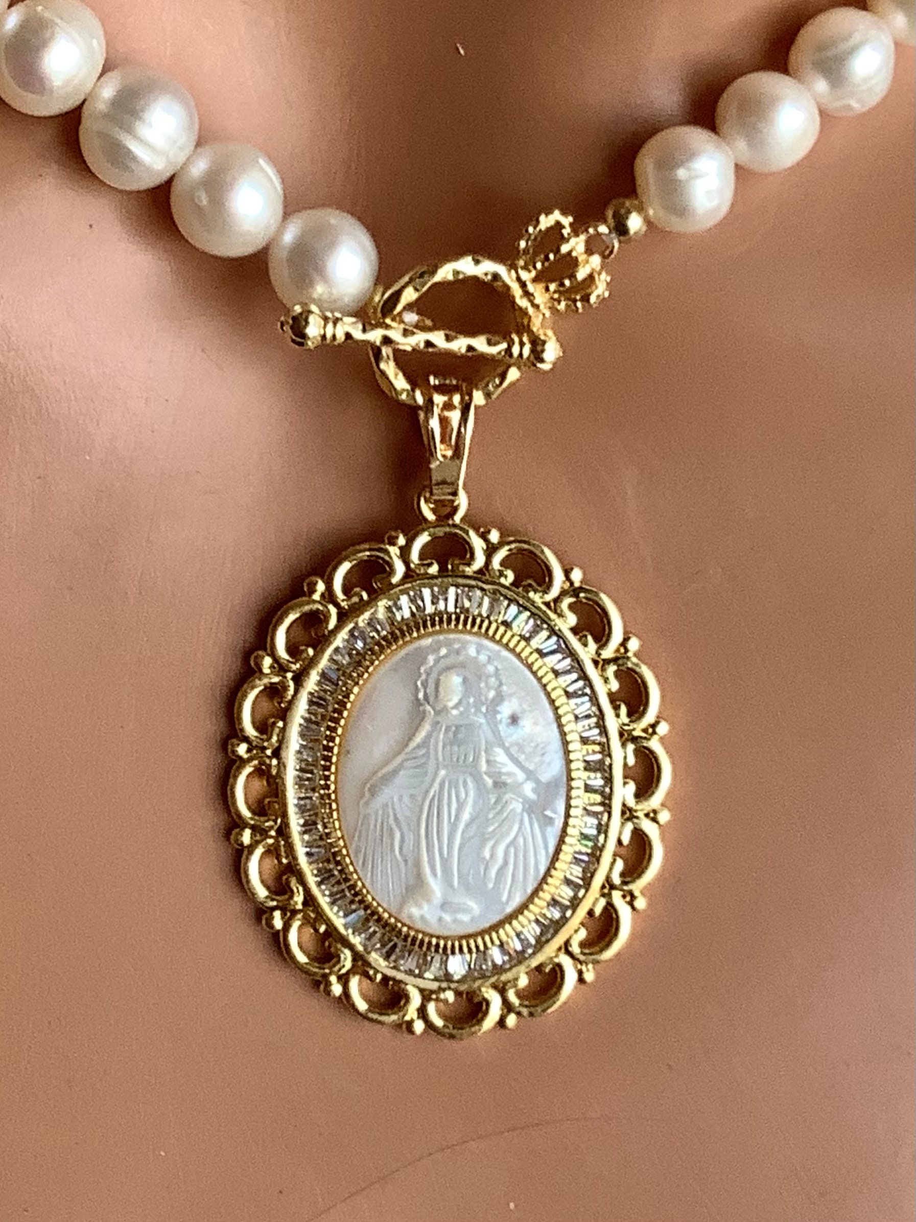 Pearl Necklace Miraculous Mary Mother of Pearl Gold Filled Virgin Mary  Pendant Necklace Pearl Choker Catholic Gift for Mom Jewelry - Etsy