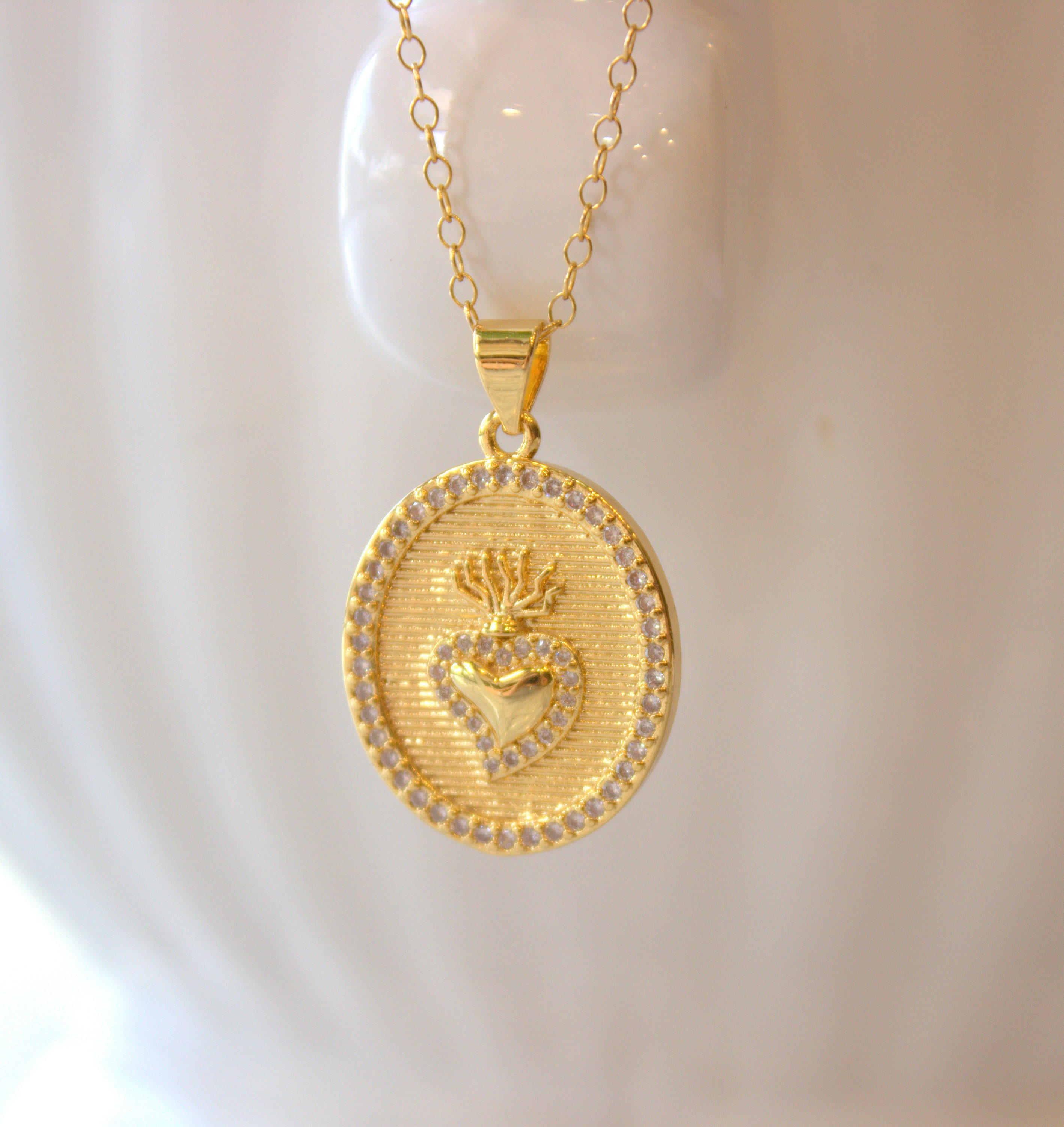 Gold Sacred Heart of Jesus Pendant Necklace Women Catholic