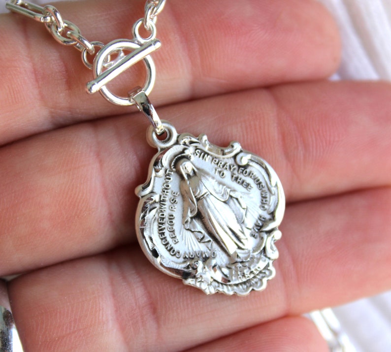 Mama mary necklace Clearance