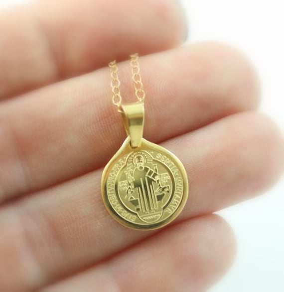 St. Benedict Necklace Medal Women Gold Stainless Steel Catholic Jewelry Protection Pendant High Quality Meaningful pendant Necklaces Gift