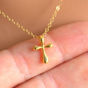 BEST SELLER Gold Cross Charm Necklace Women Girls Dainty Sterling Silver Cross Dainty Small Necklaces Confirmation Gift Faith