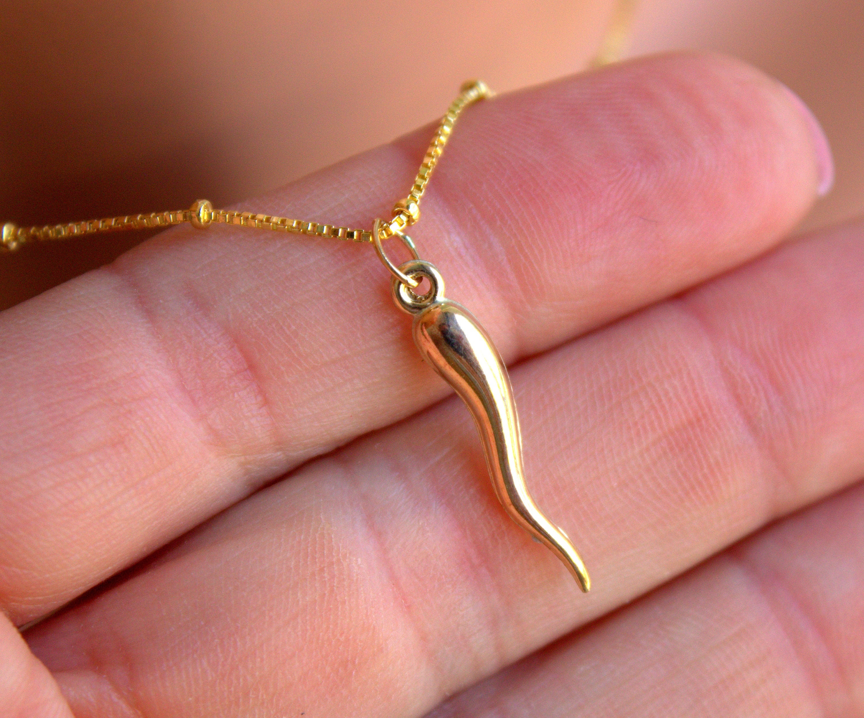 Sterling Silver Girls .8mm Box Chain 3D Ladies Hair Brush Pendant Necklace Sterling Silver Girls .8mm Box Chain 3D Ladies Hair Brush Pendant Necklace