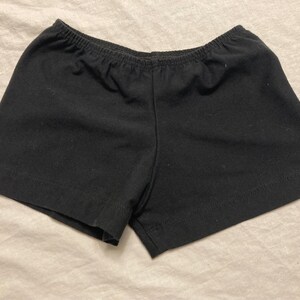 黒のコットンスパンデックスショーツ