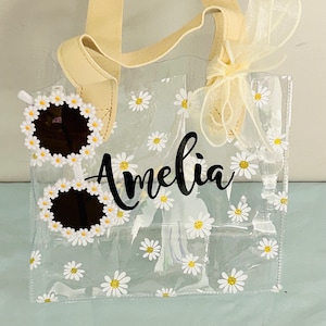 Flower Girl Proposal Gift Bag,Custom Daisy Gift Bag and Sunglasses,Custom Gift for Flower Girl,Personalized Transparent Gift Bag with Ribbon