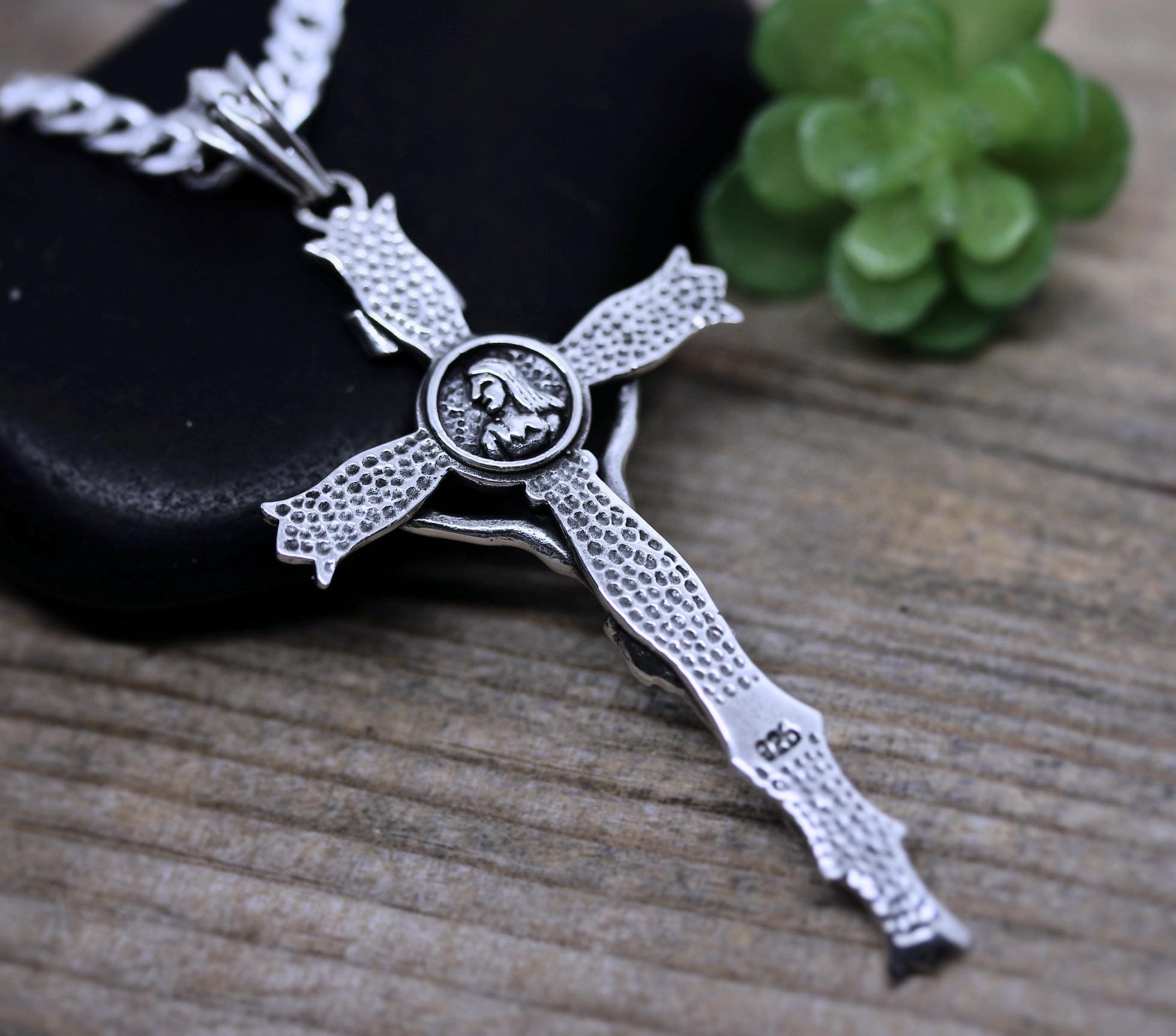 Ciondolo Croce Latina Con Gesu Cristo In ARGENTO 925 Galvanica Rodio