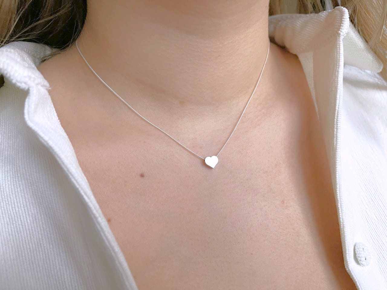 Delicate heart necklace deals