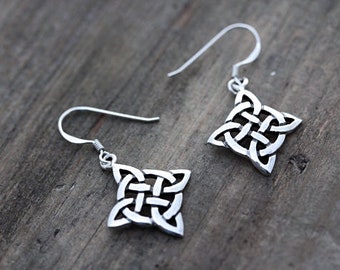 Knot Earrings, Sterling silver Celtic Knot Earrings, Silver Celtic Knot Earrings, Silver Earrings Jewelry. R-294