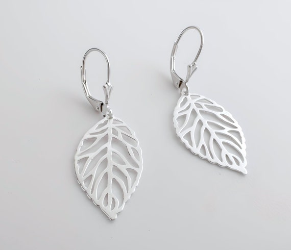 Sterling Silver Marc Leaf Dangle Eearrings Sterling Silver Marc Leaf Dangle Eearrings