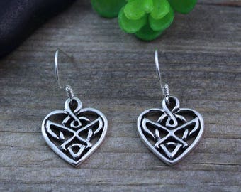 Sterling silver Heart Earrings, Knot Earrings, Silver Celtic Knot Earrings, sisters Earrings. Silver Earrings Jewelry. 5299