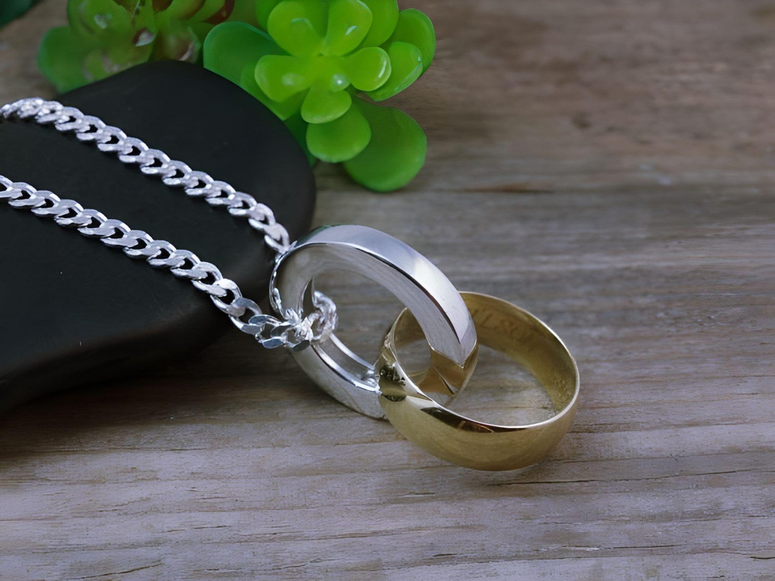 Ring Holder Necklace Silver ISLA Engagement Ring Necklace Holder Wedding  Ring Necklace Holder Ring Keeper Necklace Doctor Ring Holder Gift - Etsy