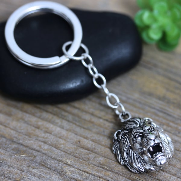 925 Sterling silver Lion Keychain. Select Sterling silver Pendant. Ring and chain Silver plated. Keychain for men. Mens Silver Key Chain.