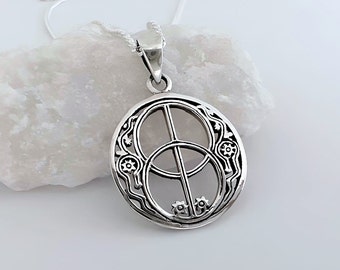 925 Sterling  Silver Chalice Well Necklace, Vesica Piscis Necklace, Mandorla, Spiritual Oasis, Sanctuary Sacred. Glastonbury