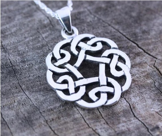 Sterling Silver Celtic Knot Necklace 