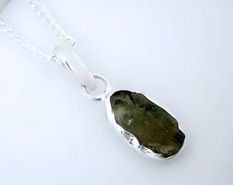 Sterling Silver Authentic Meteorite Necklace, Genuine Moldavite, Healing Stone Moldavite Pendat Selec Raw Green Gemstone & Chain
