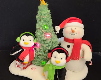 Hallmark 2013 Jingle Pals Snowman & Dog Cardinal Lamp Post