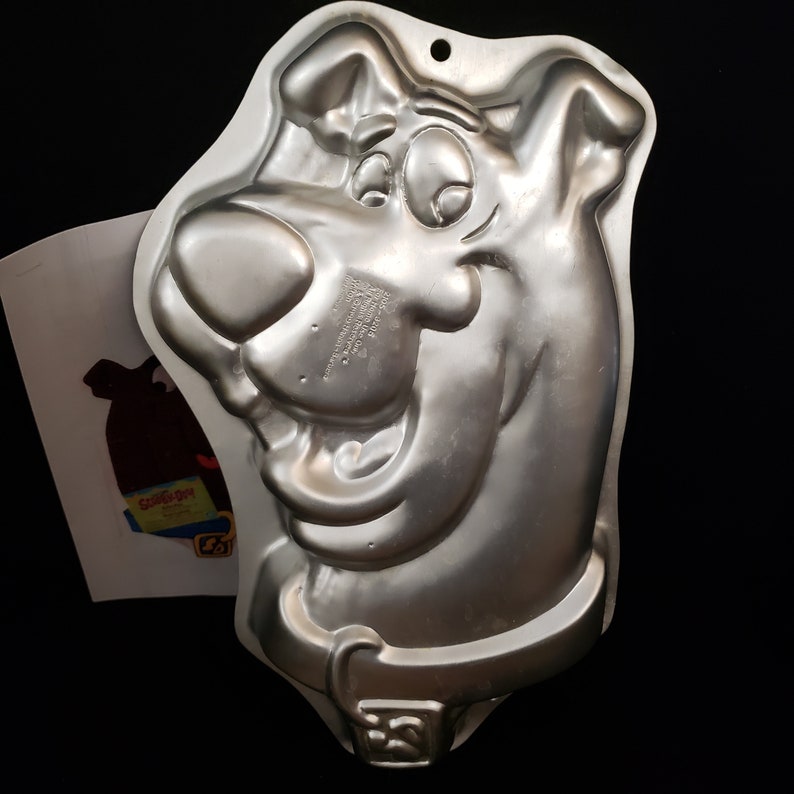Wilton Scooby Doo Dog Cake Pan Birthday Kids Party Treat With Color