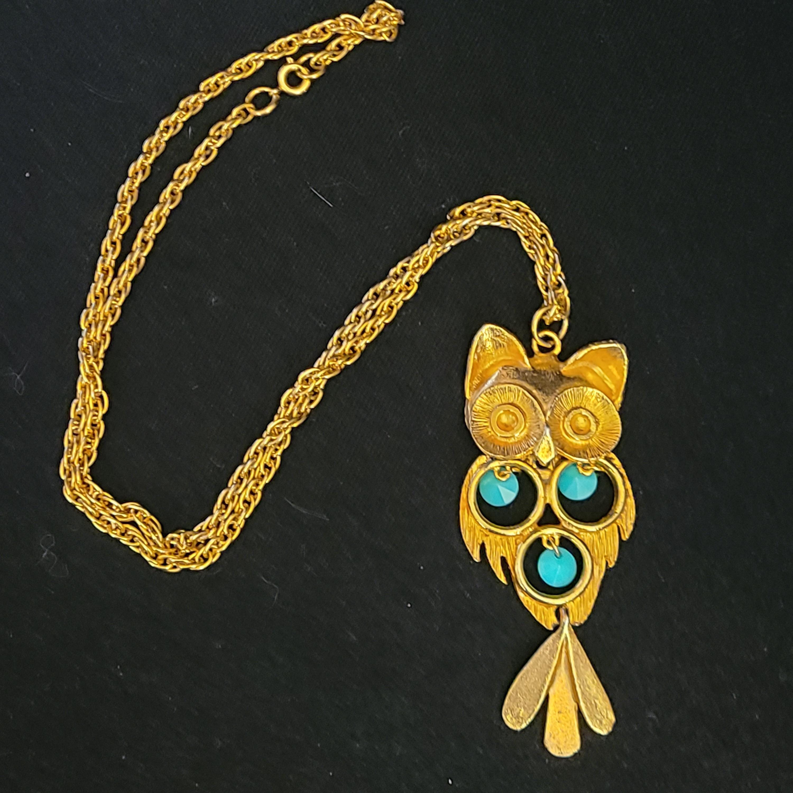 Vintage MOD Articulated Owl with Turquoise Color Hanging Charm Beads Pendant Gold Tone Necklace