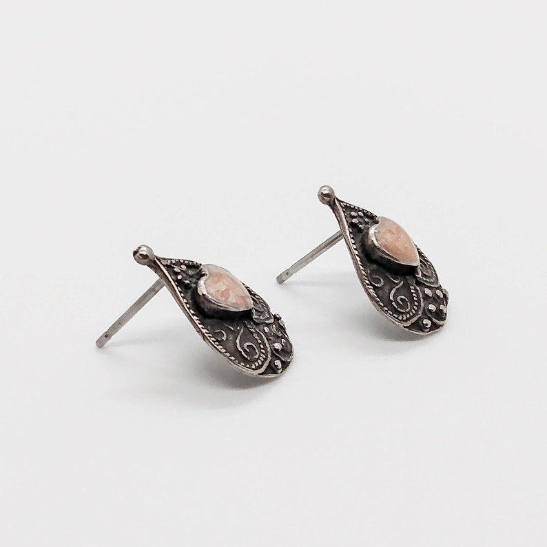 Vintage Preco sterling silver teardrop shaped pierced earrings with glittering light brown hearts /& swirl patterns ; 58 x 38 in.