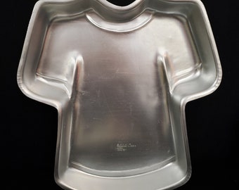 Vintage 1979 Wilton T-Shirt Cake Pan Fun Party T-Shirt Birthday Cake Pan  T-Shirt 502-5617