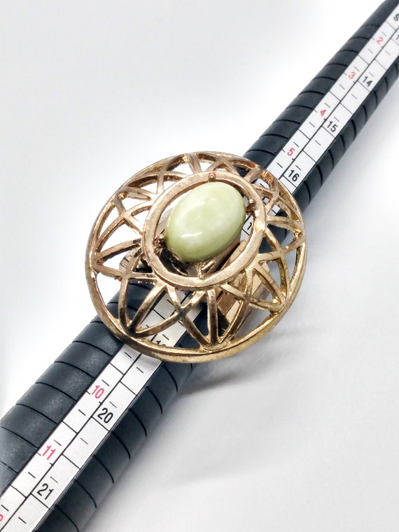 Vintage Gold Tone Statement Ring: Light Green Sto… - image 6