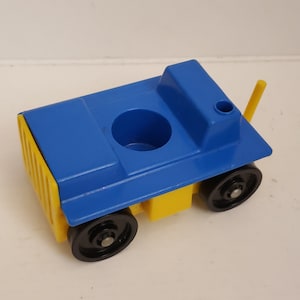 Fisher Price Little People FPLP Blue Yellow TRAM Truck