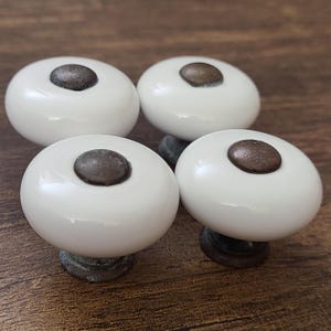Lot 4 Vintage White Ceramic and Metal Cabinet Knobs Drawer Pulls 1 3/8”w 1”h Mushroom Shape
