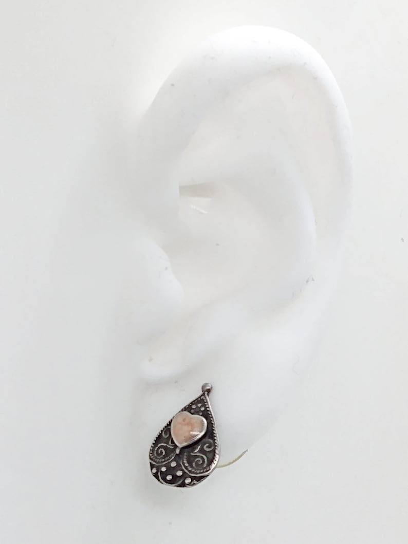 Vintage Preco sterling silver teardrop shaped pierced earrings with glittering light brown hearts /& swirl patterns ; 58 x 38 in.