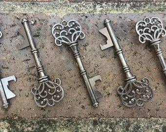Abridores de botellas con forma de llave de esqueleto en bronce * Recuerdos de boda con forma de llave antigua * Recuerdos personalizados * Abridor de botellas de cerveza con forma de llave Steampunk vintage personalizado