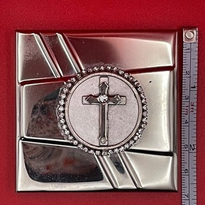 Silver-colored Saint Therese Pocket Shrine