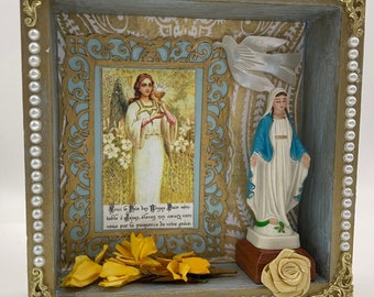 Piccolo Santuario della Vergine Maria con Immagine di Preghiera in Francese