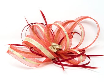 Fascinator rosso e oro con strass su pettine, fermaglio e fascia alice.