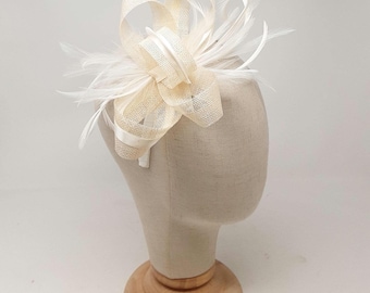 Ivory fascinator on a clip, comb and Alice band …
