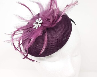 Plum percher style button fasinator